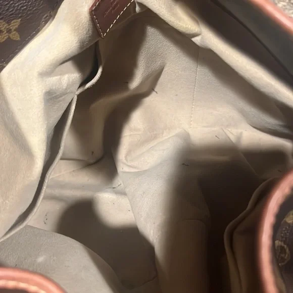 Authentic 🌺LOUIS VUITTON Artsy MM Monogram LV Hobo Shoulder bag - Picture 5 of 9